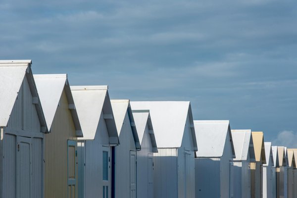 How Does Local Cuisine Influence Your UK Travel Experience?